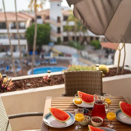 Sunny Terrace With Heated Pool View * San Miguel de Abona