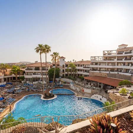 Sunny Terrace With Heated Pool View * San Miguel de Abona