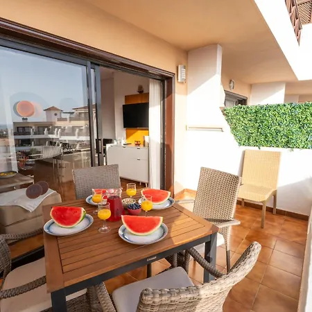 Sunny Terrace With Heated Pool View * San Miguel de Abona