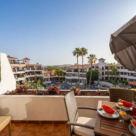 Sunny Terrace With Heated Pool View San Miguel de Abona